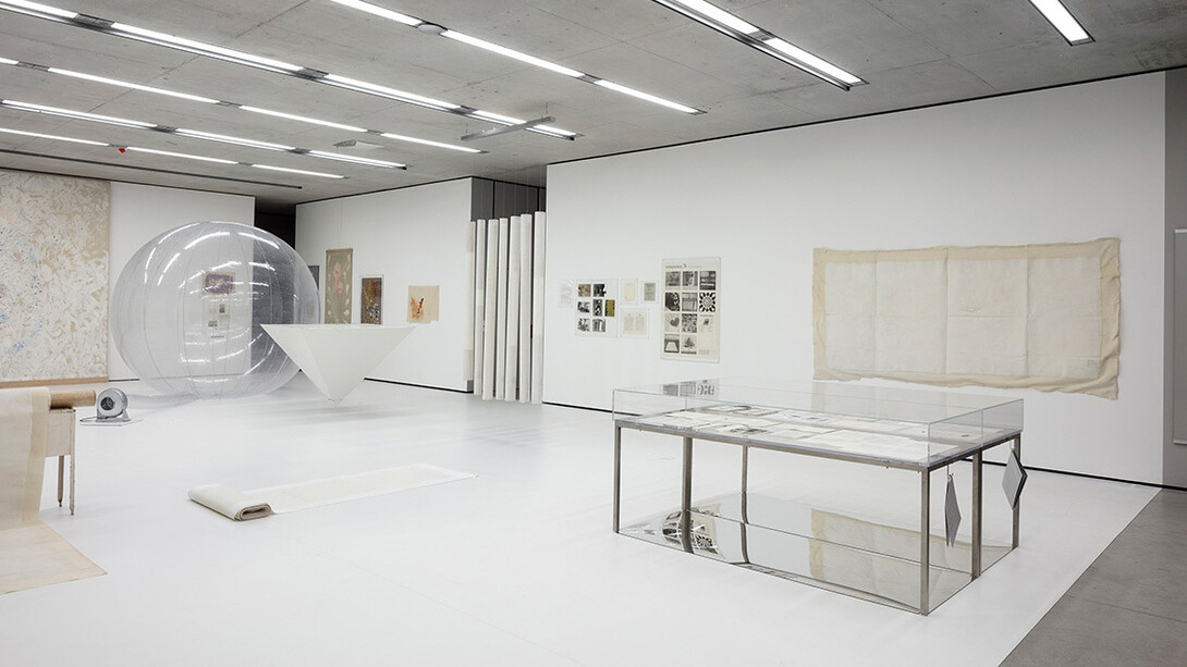 Stano Filko, 12 chakras of becoming, exhibition view. Courtesy of Museum der Moderne