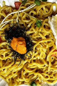 Le gonadi del riccio di mare, comunemente chiamate "polpa", sono perfette per condire un piatto di spaghetti, aggiunte a crudo per preservarne aroma e consistenza