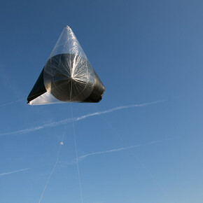 Tomás Saraceno. Becoming Aerosolar