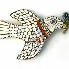 Cleo Mussi, Dove Holding Aricula, found and discarded ceramics, 24cm x 37cm