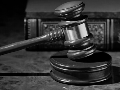 Bajo el epígrafe de Derecho o legislación Internacional debería incluirse a la inmensa mayoría de la ingente cantidad de elementos jurídicos o legislativos de la vida y de las relaciones internacionales
