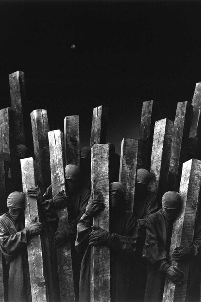 Misha Gordin, Crowd