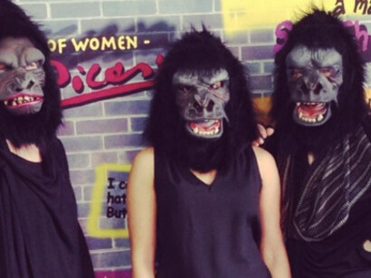 Colectivos de mujeres artistas surgieron con el fin de reivindicar su presencia, y de desafiar las estructuras patriarcales que aún las mantenían en la sombra