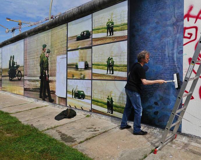 Beyond the Wall. Courtesy of West Side Gallery