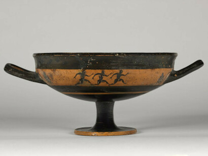 Coupe à figures noires : course à pied . Athènes, vers 530 av. J.-C. Paris, musée du Louvre
© RMN-Grand Palais (musée du Louvre) / Stéphane Maréchalle