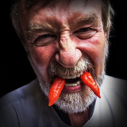 Clive Britcher, un ingles que vive desde hace mas de 40 años en Caracas. Promotor de la cocina de la India en Venezuela