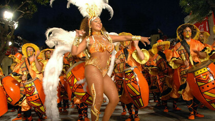 Candombe. Desfile de Llamadas en Montevideo, Uruguay