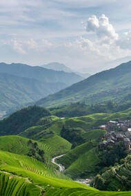 I treni ad alta velocità in Cina sono puntuali, comodi e coprono grandi distanze in pochissimo tempo
