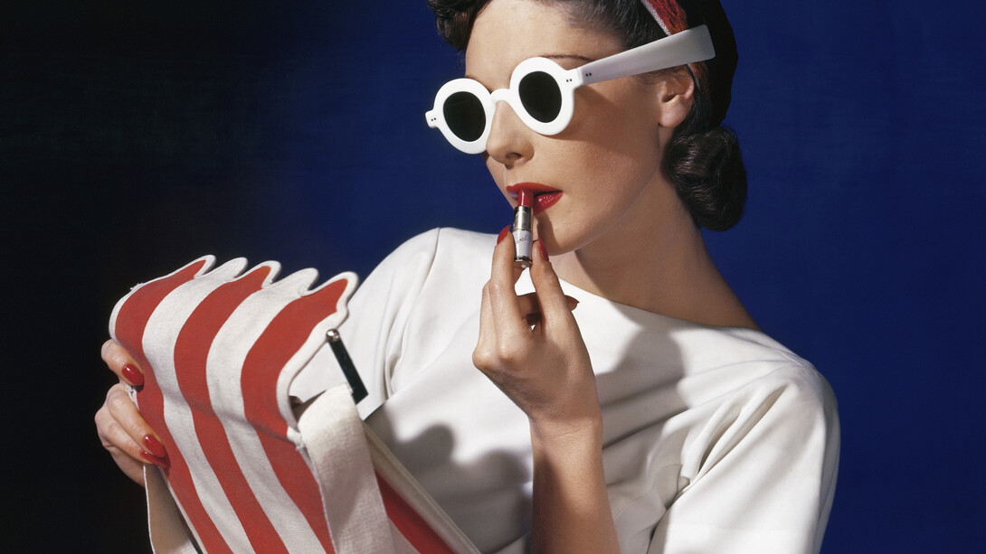 Horst, Muriel Maxwell, American Vogue cover, 1 July 1939, © Condé Nast / Horst Estate