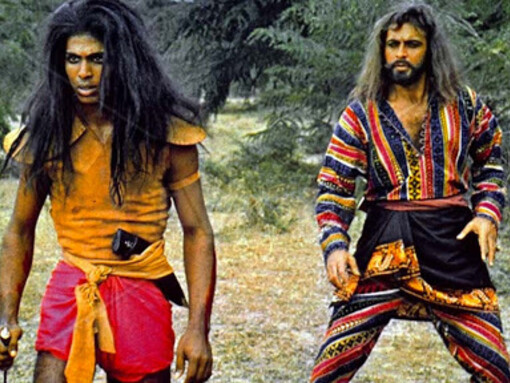 Kabir Bedi in una scena del film Sandokan