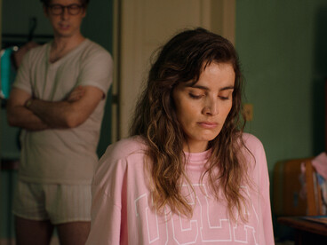 Guerra de verano. Ingrid, interpretada por Lux Pascal, hermana del actor Pedro Pascal. Gentileza de Araucaria Cine