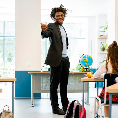 Professor. Não há cidadãos bem formados sem escolas e professores