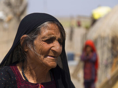 Los baluchis son un pueblo que vive principalmente en la región de Baluchistán en el borde sureste de la mayor parte de la meseta iraní en Pakistán, Irán y Afganistán, así como en la Península Arábiga, Sīstān va Balūchestān ostān, Iran