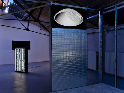Femke Herregraven, Corrupted Air — Act VI, 2018 Multi-media installatie Foto’s: Gert Jan van Rooij