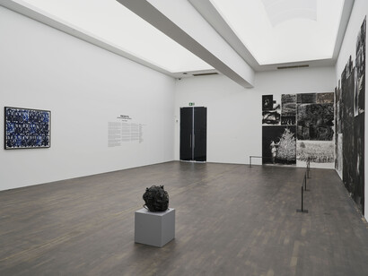 Various artists, Presents, private donations to S.M.A.K, exhibition view. Courtesy of S.M.A.K