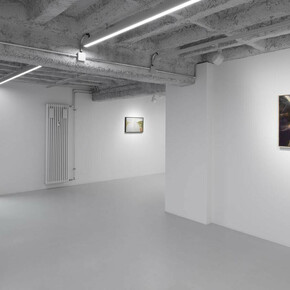 Verschiedene künstler, It's no crime to tickle time, ausstellungsansicht. Mit freundlicher genehmigung der Galeria Plan B