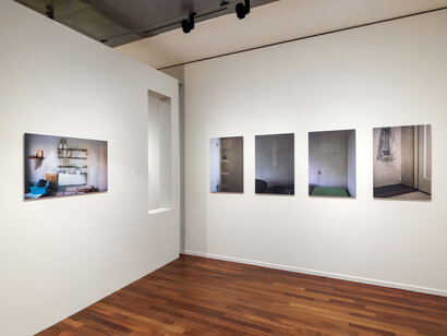 Divers artistes, Thuis. Le sentiment d’appartenance dans l’art contemporain, vue d'exposition. Avec l'aimable autorisation du Museum Het Rembrandthuis