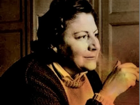 Gloria Fuertes. En su juventud