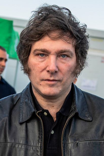 Javier Milei, élu président en Argentine. Le projet de La Libertad Avanza prône la fin des privilèges d’une élite politique parasitaire, la liberté d’échange et le rôle surdimensionné de l’État dissimulé derrière une idéologie néo-autoritaire © By Vox España,CC0