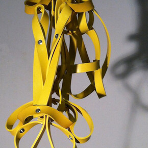 Michelangelo Penso, Exosquelette 5100b, sculpture, rubber, aluminium, 120 x 30 x 30 cm, Courtesy Galerie Alberta Pane