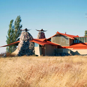 Bruce Goff, Glen and Luetta harder house, Mountain Lake, Minnesota, 1980. Courtesy of Art Institute of Chicago