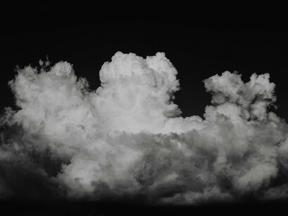 Um meio sincero de trabalhar o despertar da alma e ir conhecendo seu destino. Contudo, não existe oração sem fé, assim como arte sem criação, sem essas forças potentes e misteriosas que criam e curam, fatidicamente não serão capazes de recriar o mundo melhor. Tratem agora de fazer o caminho de volta