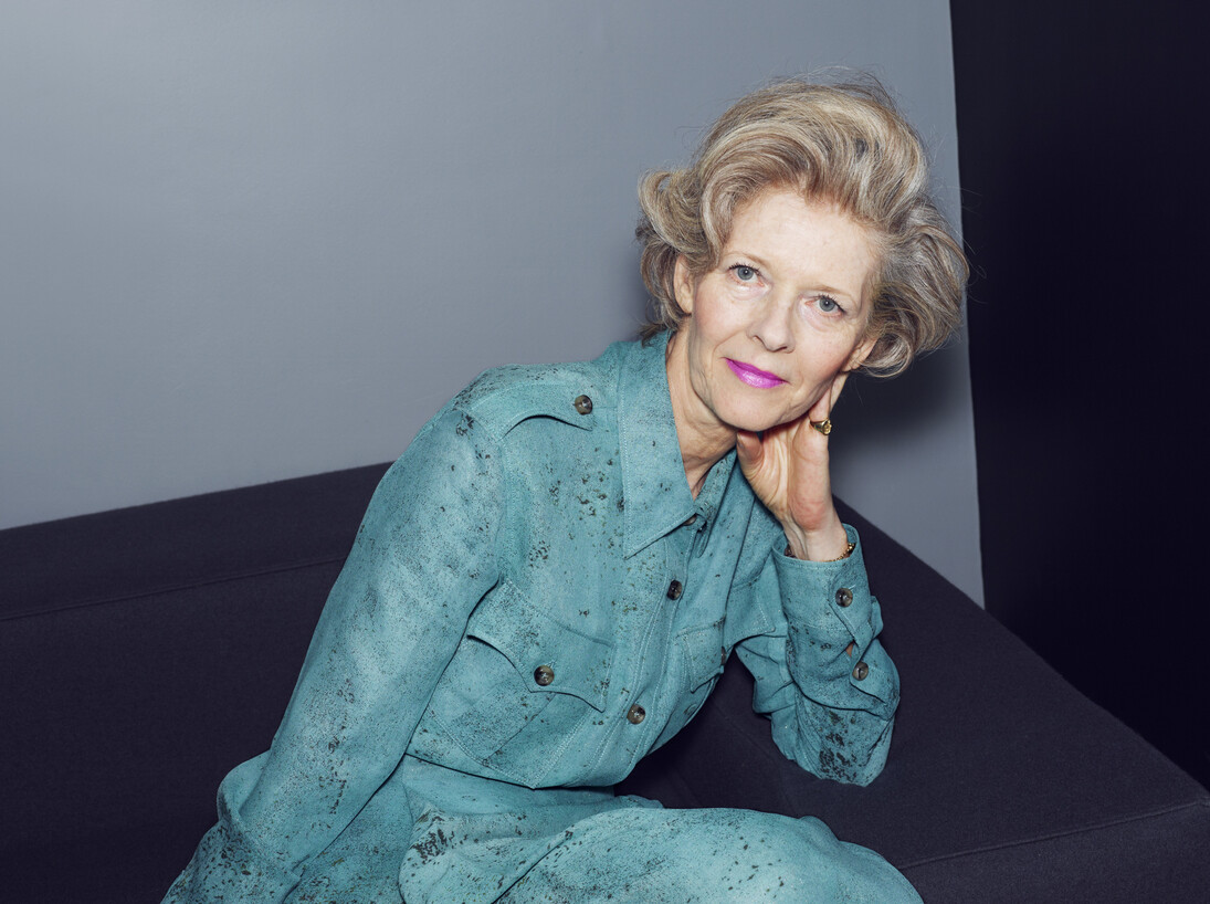 Femme en vert sur fond gris, 2013, Photographie
© Philippe Jarrigeon