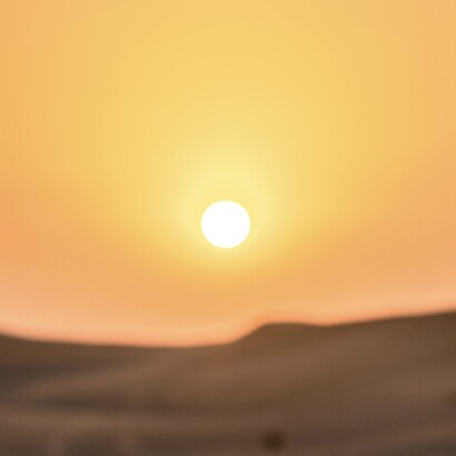 À long terme, l’objectif doit être l’autosuffisance énergétique, en tirant parti des ressources renouvelables du pays