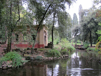 Parco Stibbert, Tempio Egizio e lago
