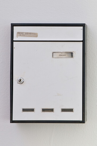 Henrik Oelesen, 'Keine Werbung bitte', 2010, Postbox. Courtesy of the artist and Galerie Buchholz, Cologne, Berlin, New York