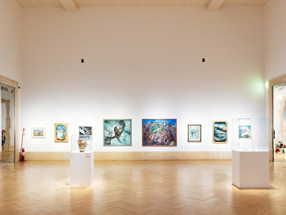 Varios artistas, La época del Futurismo, vista de exhibición. Cortesía de la Galleria Nazionale d’Arte Moderna e Contemporanea