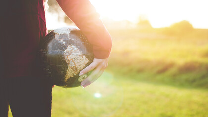 El nuevo concepto de la educación deriva de la finalidad y del contenido