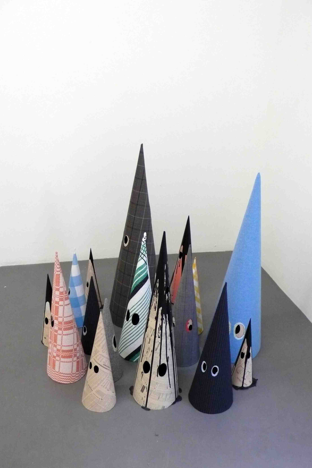 Axel Lieber, Role Models (Schools Out), 2012-2014, Cardboard, Fabric, Newspaper, Various dimensions