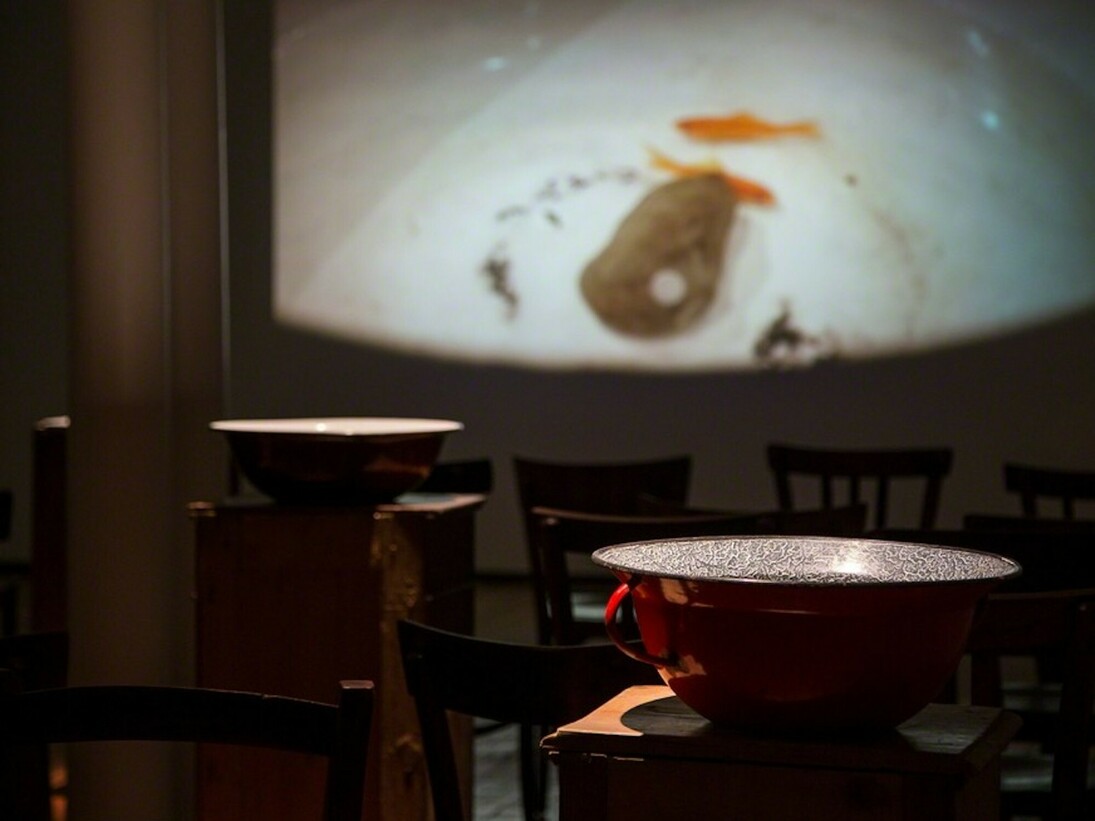 Jannis Kounellis, Theodoros Terzopoulos Die Hamletmaschine by Heiner Müller, Exhibition view, Photos by Lucrezia Roda. Courtesy of Galleria Fumagalli