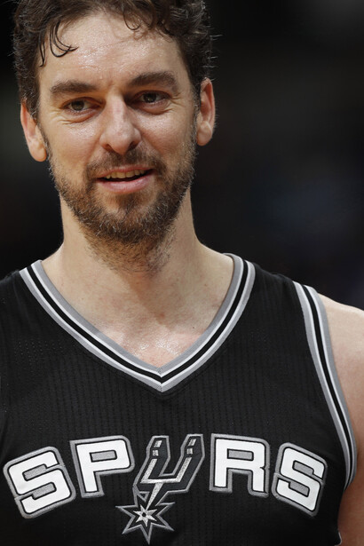 Pau Gasol ha iniciado una nueva etapa en los Spurs, un equipo que siempre aspira a jugar la final de Conferencia