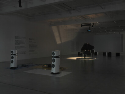 Liam Gillick, Exhibition view. Courtesy of Galerie Eva Presenhuber