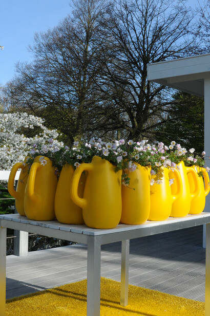 Alcuni dei tanti giardini dimostrativi, molto ricchi di carattere e originalità allestiti nel parco botanico di Keukenhof per offrire ai visitatori spunti e idee di decorazione degli spazi verdi. Foto di Enzo Valenti
