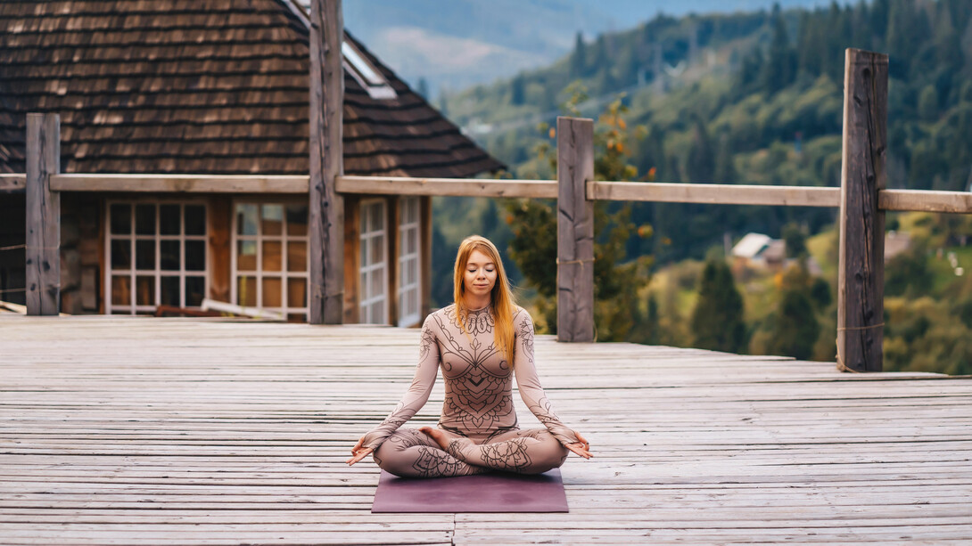 Amidst the tranquil beauty of nature, meditation strengthens brain function and promotes mental clarity, supporting long-term cognitive health and emotional well-being