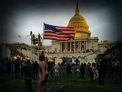 Las afueras del Capitolio el 6 de enero de 2021, durante el asalto a la sede parlamentaria en Washington D.C., EE.UU.
