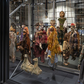 Various artists, Behind the scenes², exhibition view. Courtesy of Albertinum Museum