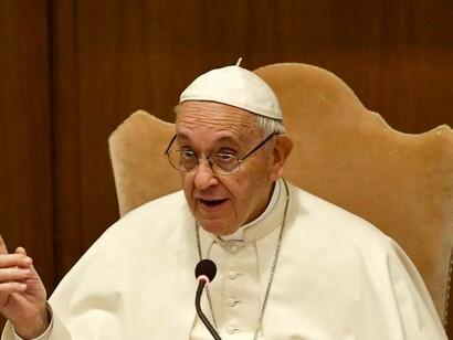 Aunque se trate de una lacra que viene de lejos, el papa Francisco enfrenta tal vez su mayor crisis