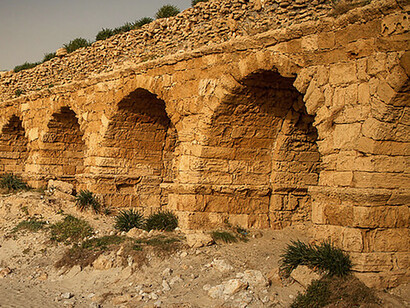 Sección del Acueducto de Cesarea Marítima, Israel
