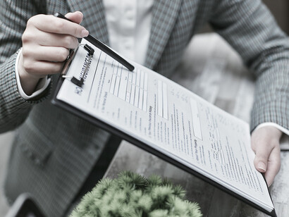 Comparateurs d’assurances. Aucune offre proposée sur leurs sites ne correspond parfaitement au besoin de l’internaute en termes de tarif, de garanties et de franchises