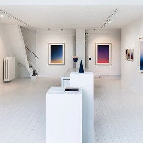 Onoko, Bleu silence, exhibition view. Courtesy of Bildhalle Gallery