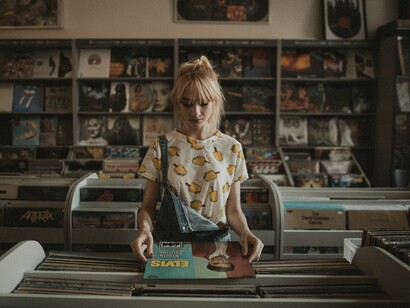 ...pero ya no es necesario trasladarse físicamente a una tienda para adquirir los artículos