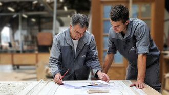 Chez Asselin, la transmission est une pièce maîtresse. La maison recrute chaque année entrée 12 et 16 apprentis du CAP, BTS, école d’ingénieurs