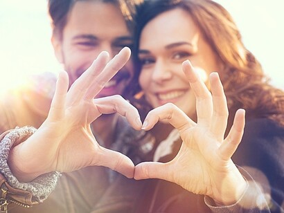 También en los seres humanos, son los varones los que parecen sentir más los efectos de la impronta sexual