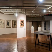 Varios artistas, La casa de Asterión, vista de exhibición. Cortesía de MAMBO