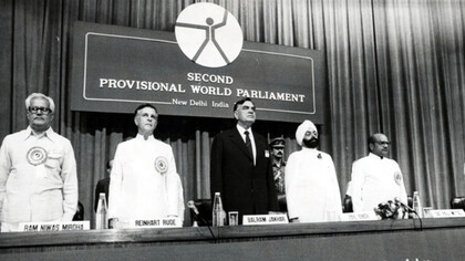 Ram Niwas Mirdha, Reinhart Ruge, Balram Jakhar, Zail Singh, and Sat Paul Mittal seen at the Second Provisional World Parliament Conference held in New Delhi on March 17, 1985