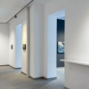 Matteo Massagrande, Soglie – Stanze, paesaggi, città, vista della mostra. Cortesia di Punto Sull'Arte